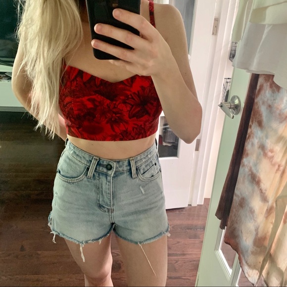 Red crop top 4 - Picture 4 of 6